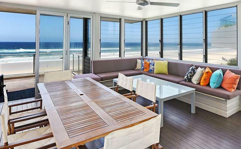 Beachfront Beauty! Gold Coast Kültér fotó
