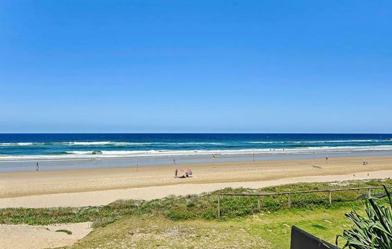 Beachfront Beauty! Gold Coast Kültér fotó